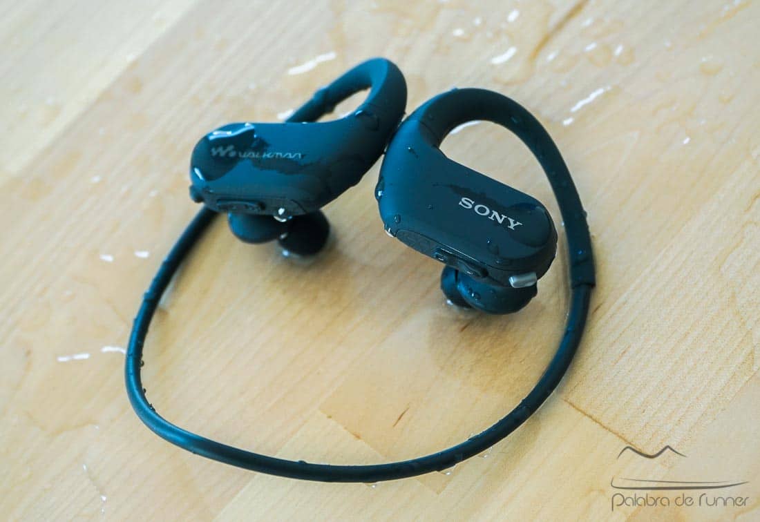 Audífonos mp3 deportivos resistentes al agua, Walkman® interno, NW-WS620